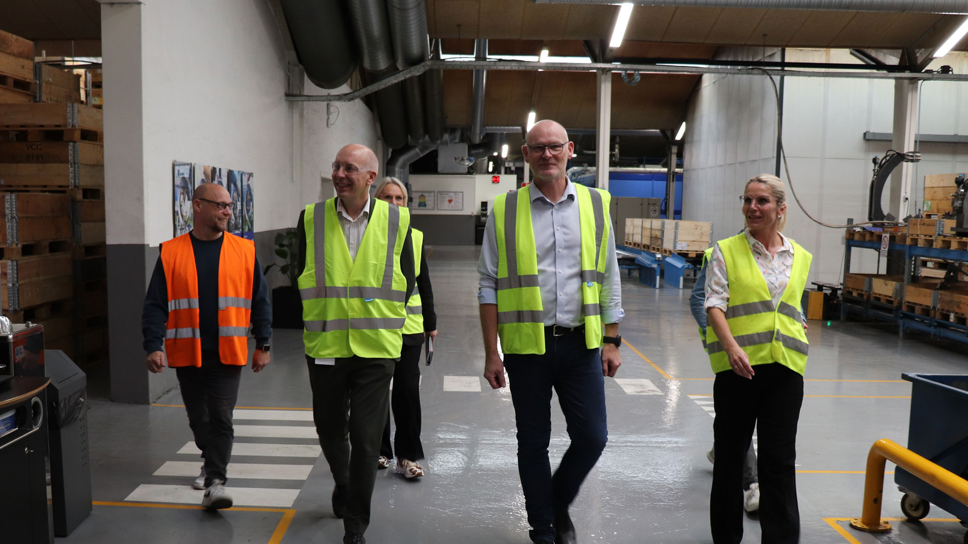 Repræsentanter fra Skanderborg Kommune på rundvisning hos AVK 