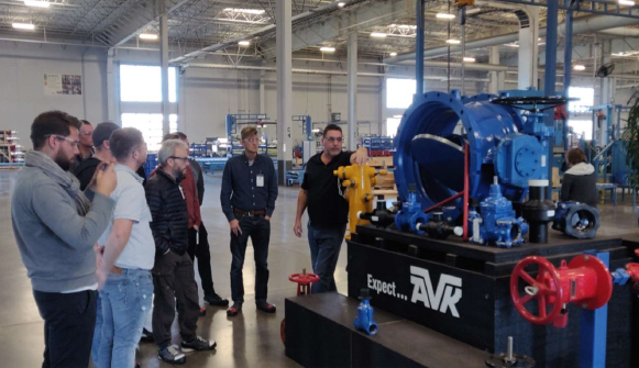 Maskinmesterstuderende fra Frederikshavn besøger AVK-fabrik i USA